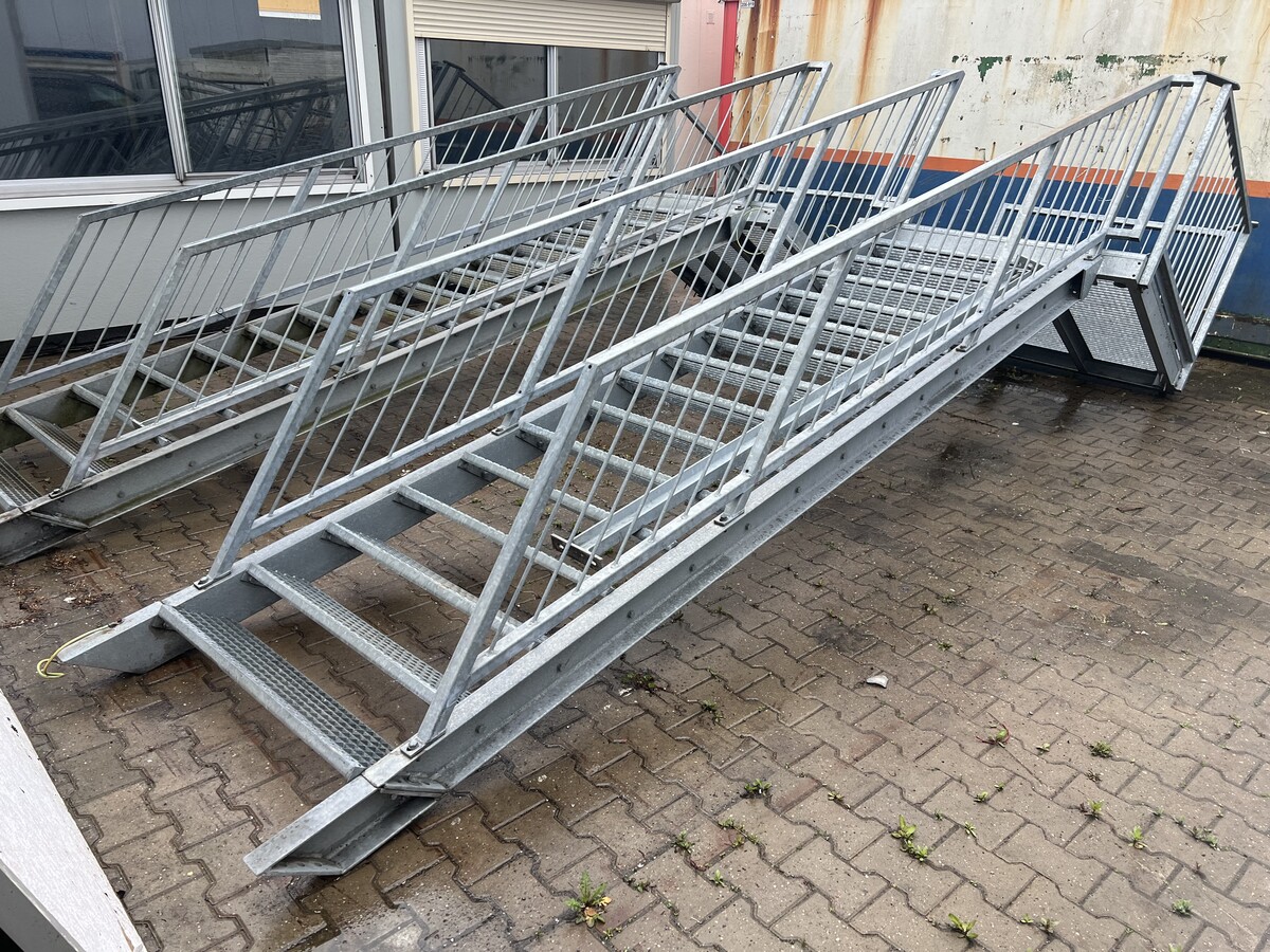 Afbeelding bij Stalen trap