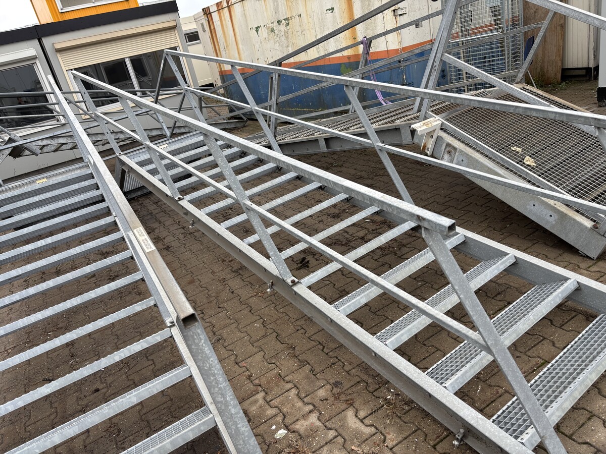 Afbeelding bij Stalen trap