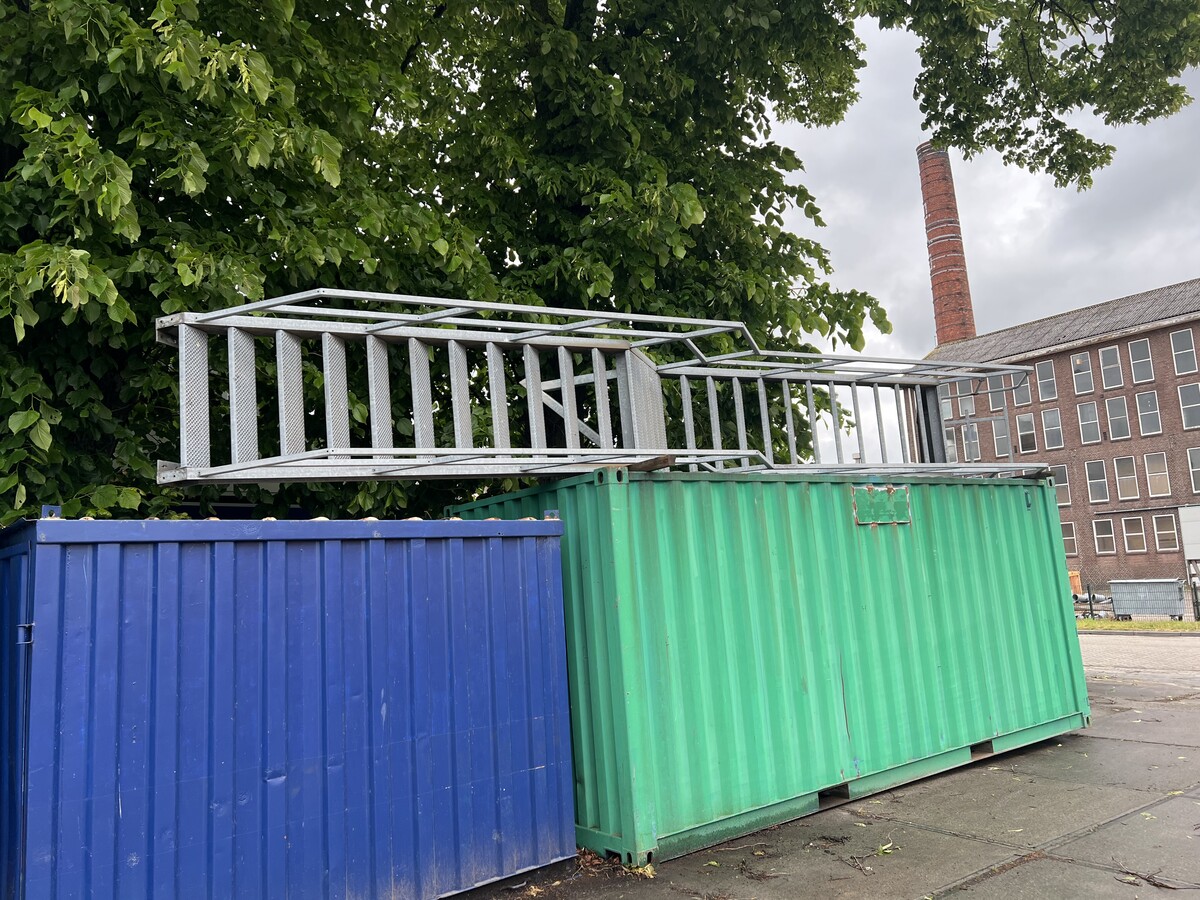 Afbeelding bij Stalen trap (extra hoog)